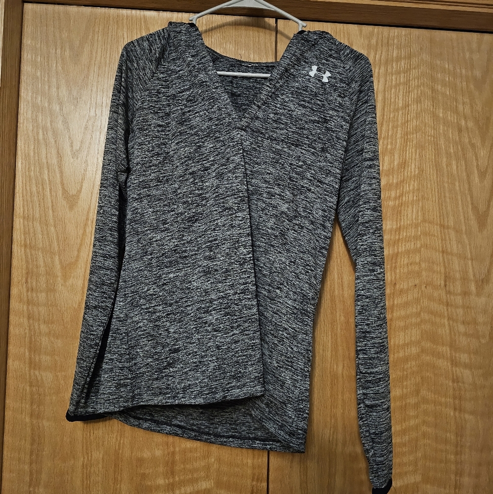 Ladies Under Armour long sleeve shirt